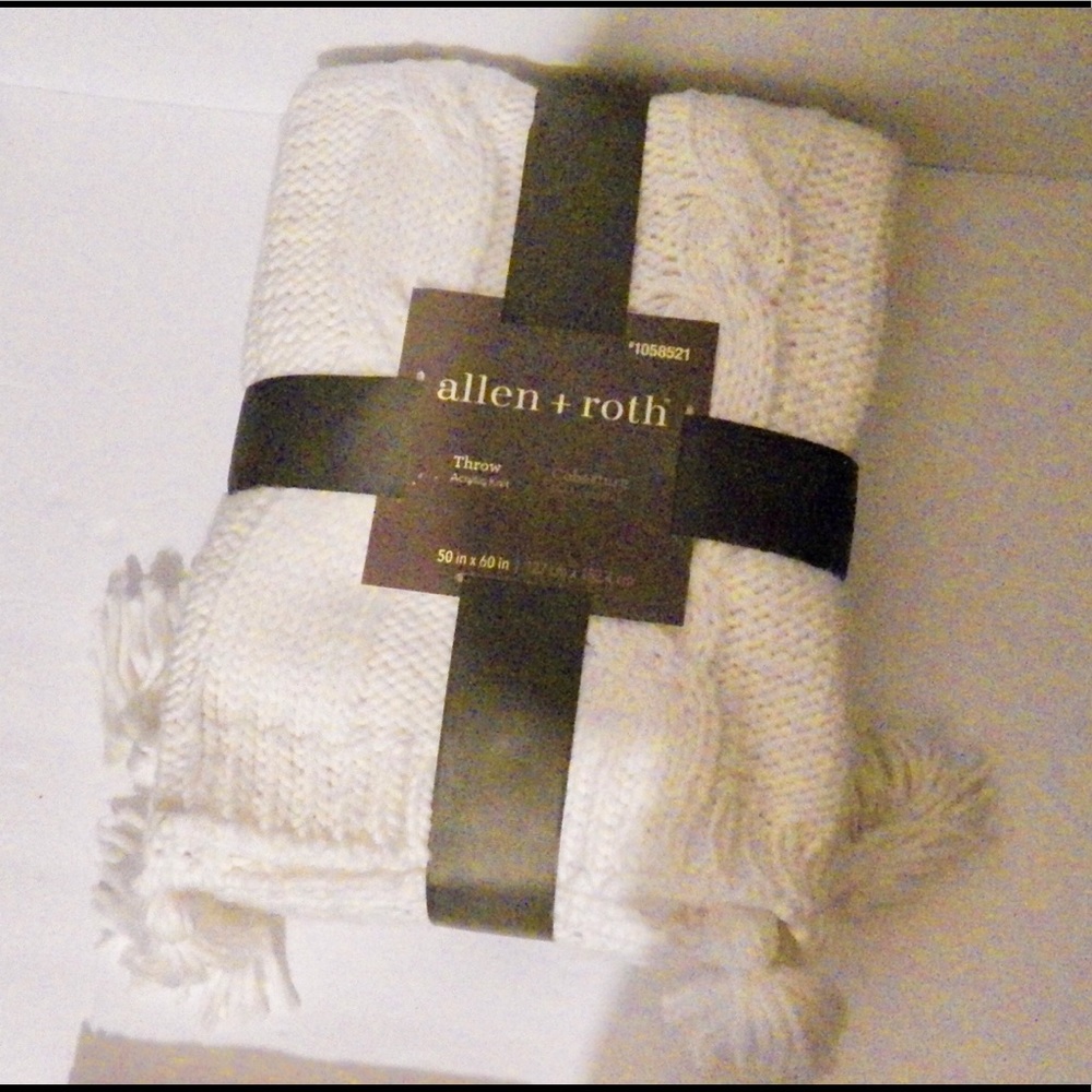 Allen + Roth Throw Blanket - Picture 4 of 6